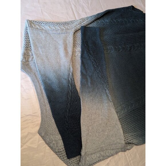 American Eagle Blue Ombre Cable Knit Sweater Size Large Pullover Crotched - Picture 14 of 15